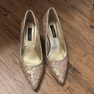 WHBM  Glittering Gold Sequin Heels pointed toe gold
